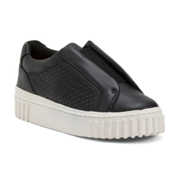 CLARKS Leather Mayhill Bay Comfort Sneakers - Picture 1 of 3
